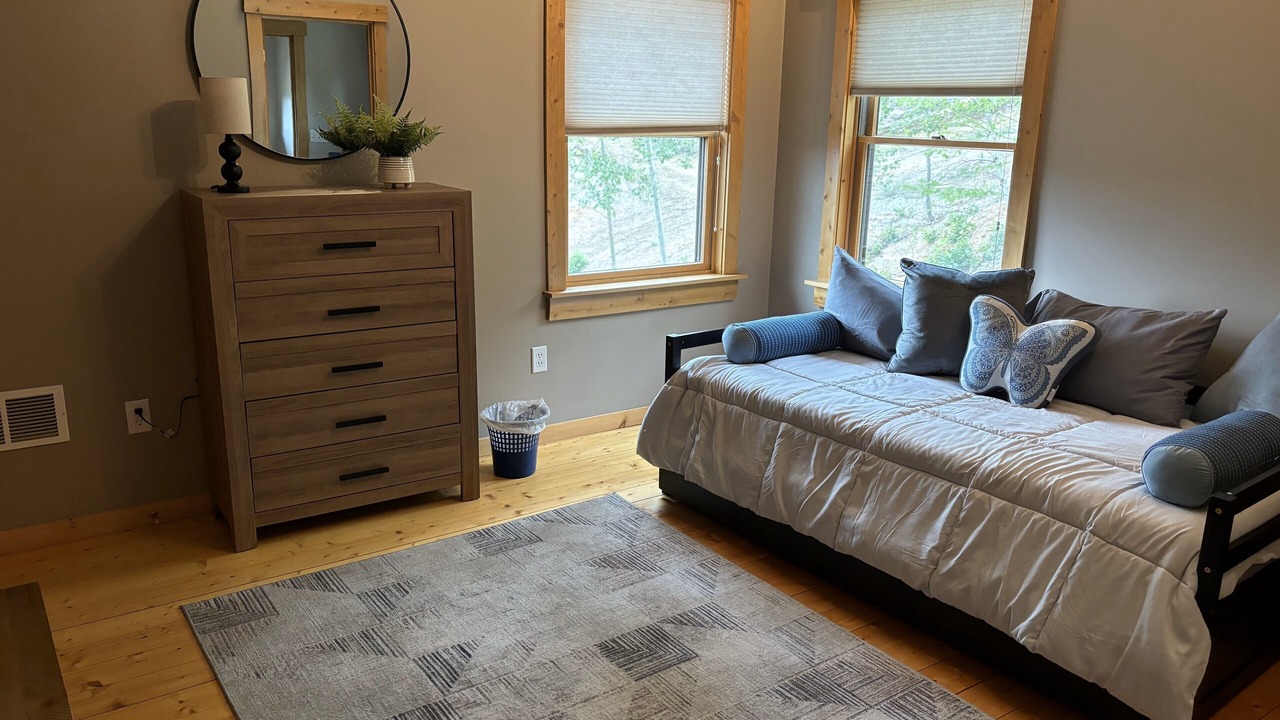 Photo of Bedroom in Gaylordsville