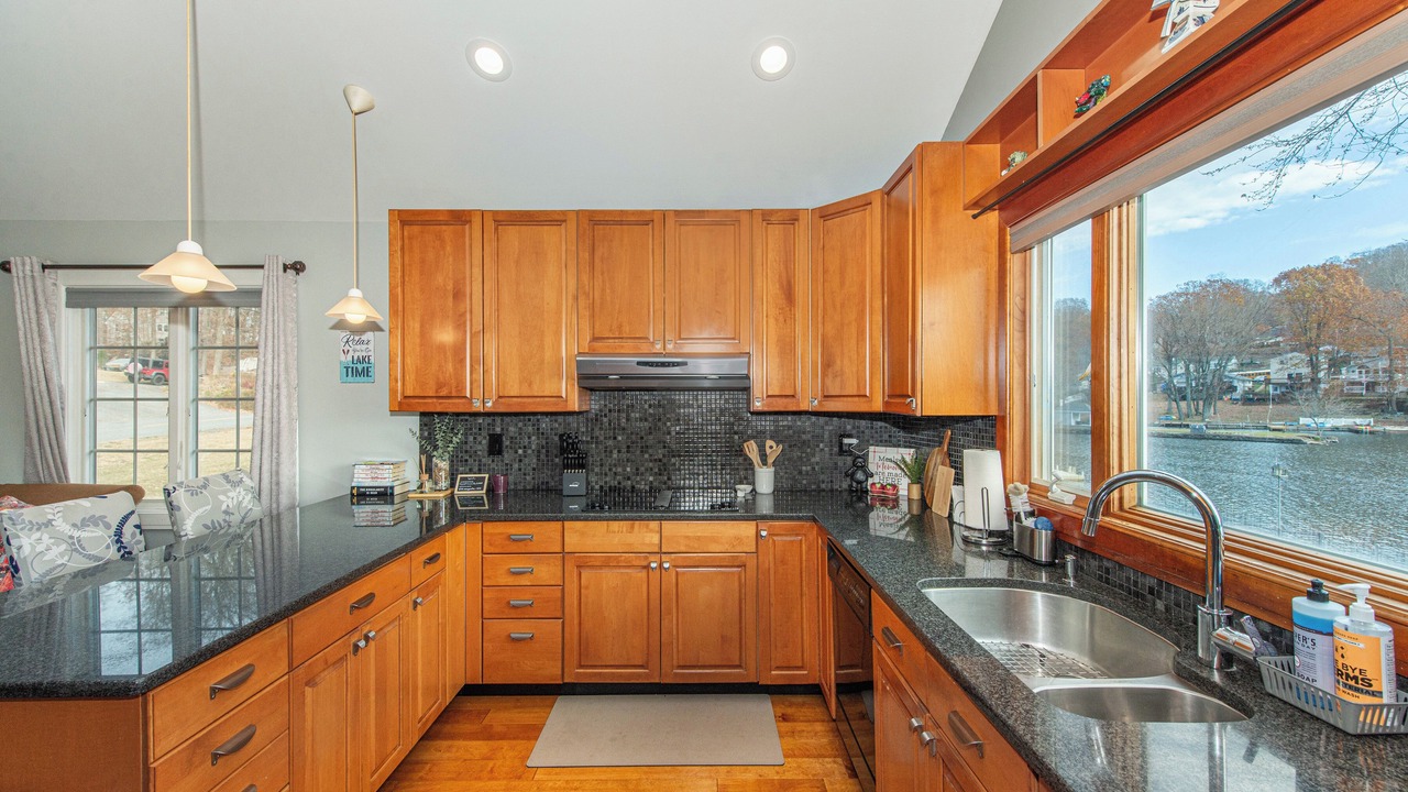 Photo of Kitchen in Lake Hopatcong