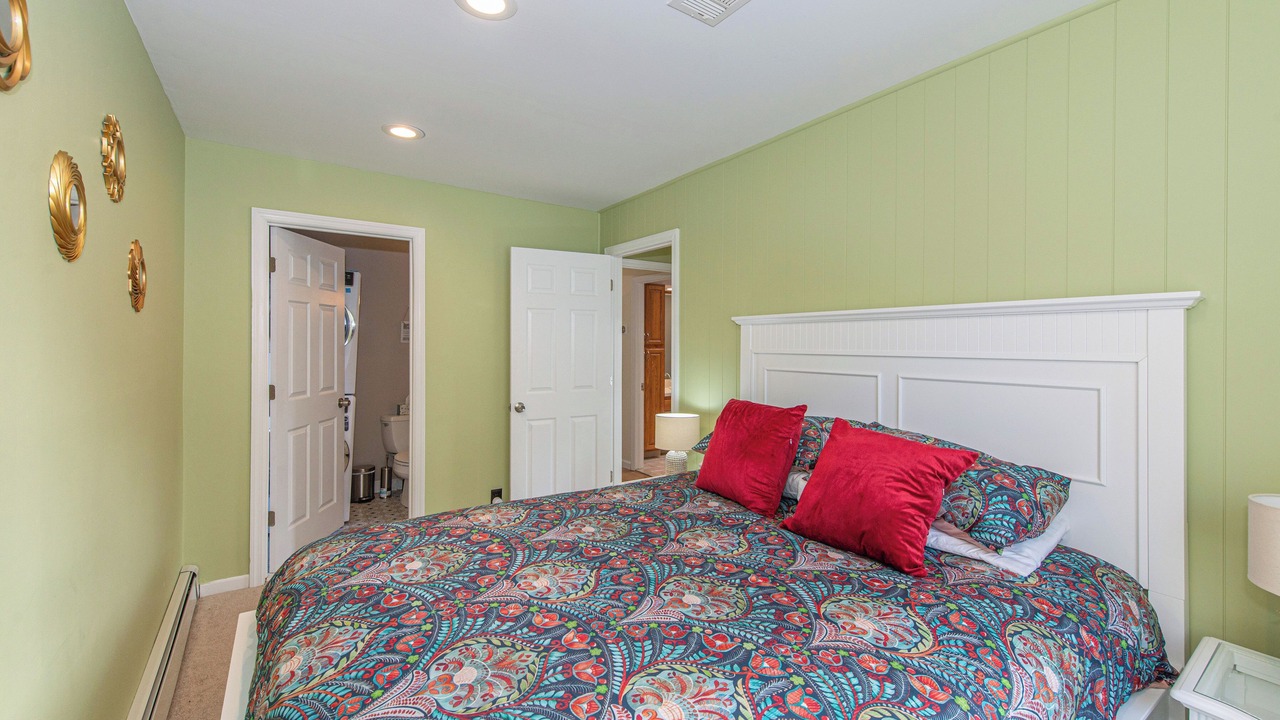 Photo of Bedroom in Lake Hopatcong