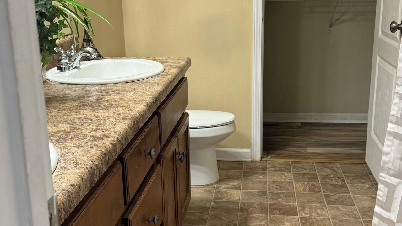Photo of Bathroom in Stone County