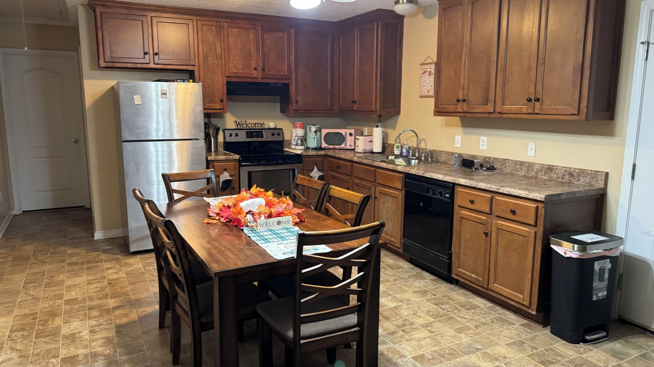 Photo of Kitchen in Stone County