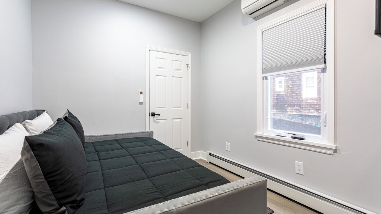 Photo of Bedroom in New Rochelle
