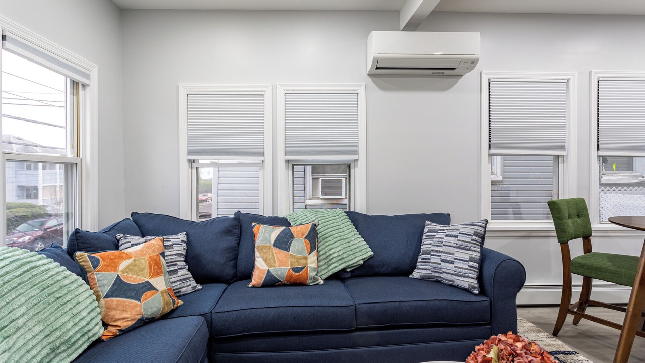 Photo of Livingroom in New Rochelle