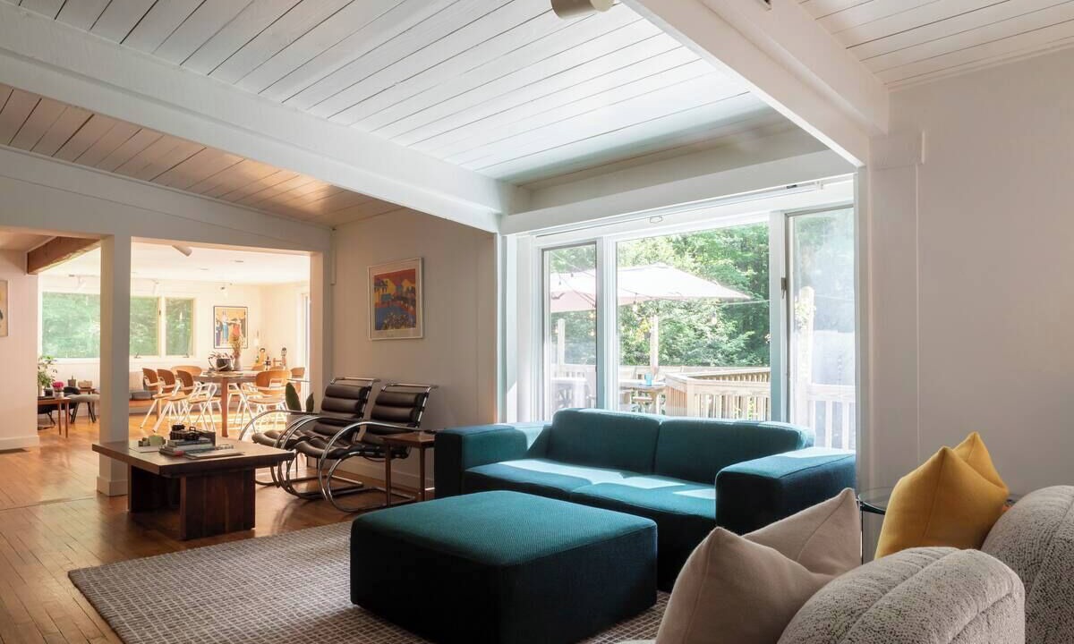 Photo of Livingroom in Cornwall Bridge