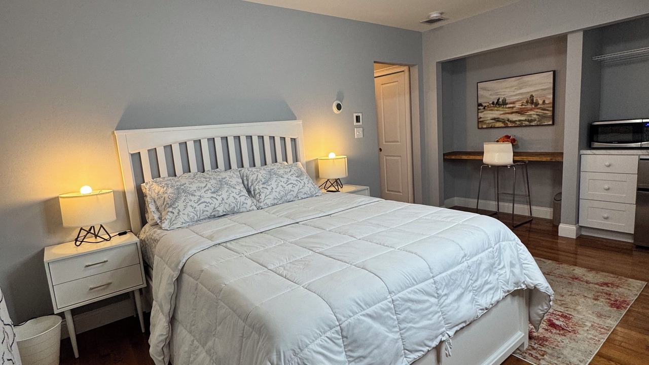 Photo of Bedroom in Uniondale