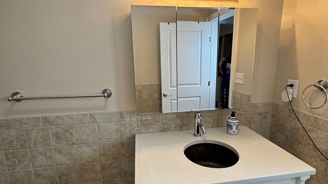 Photo of Bathroom in Uniondale