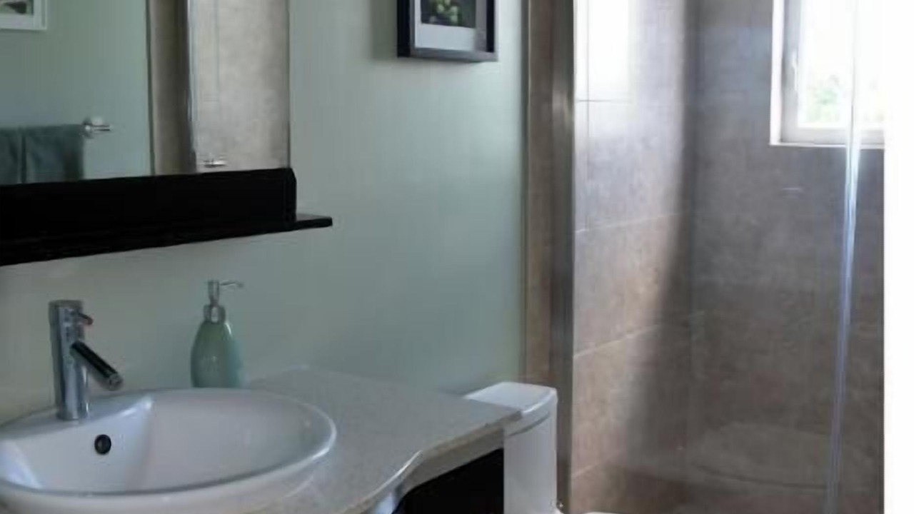 Photo of Bathroom in Green Turtle Cay