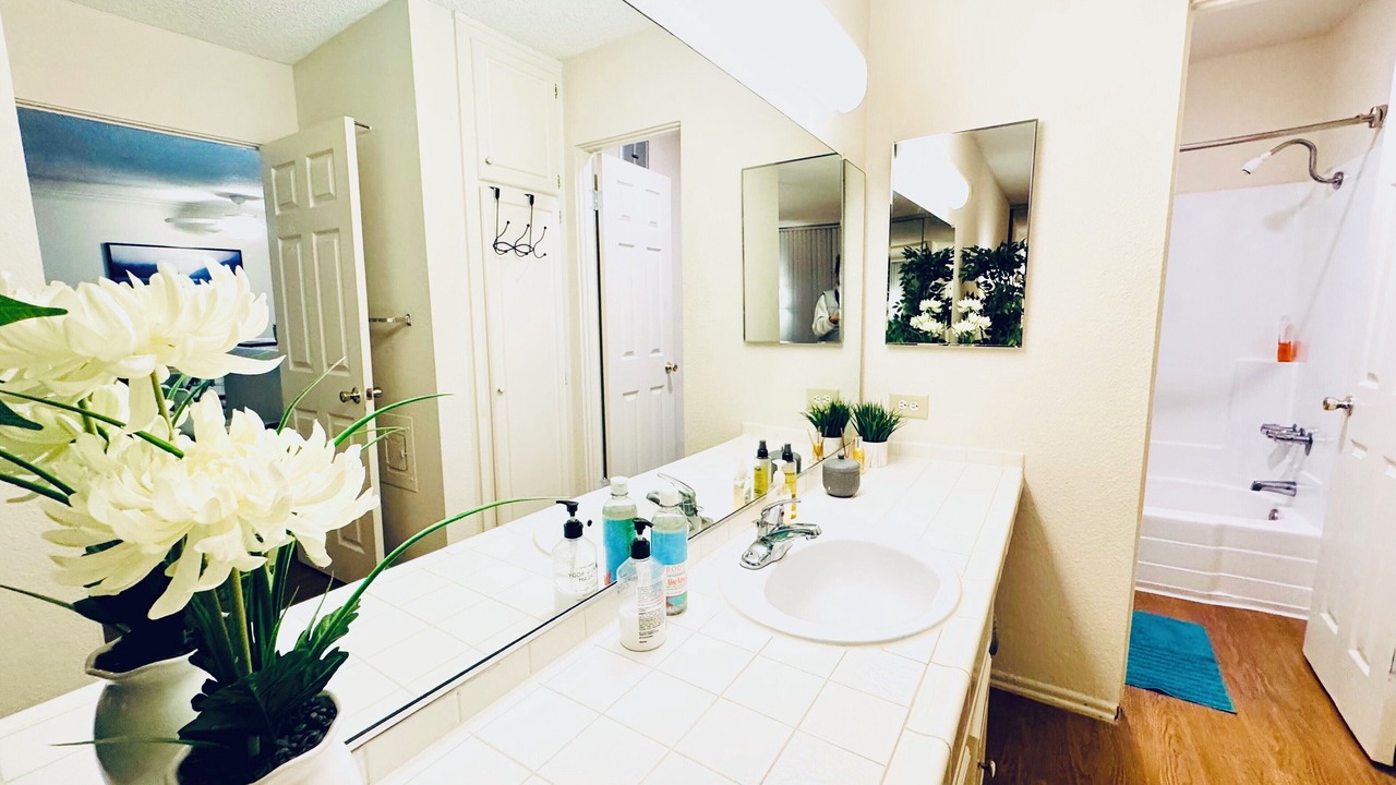 Photo of Bathroom in Marina Peninsula
