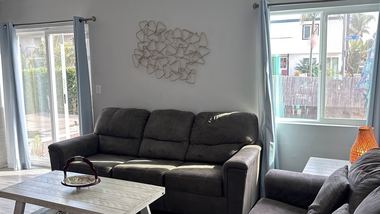 Photo of Livingroom in Huntington Beach