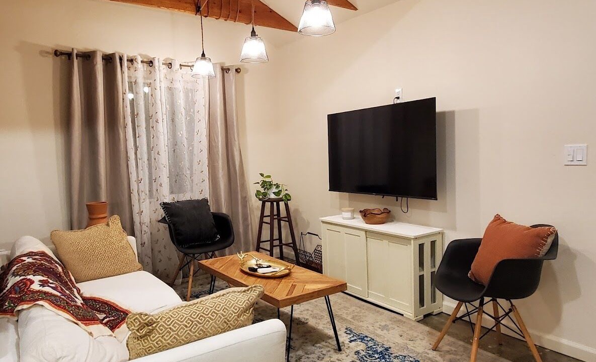 Photo of Livingroom in View Park-Windsor Hills