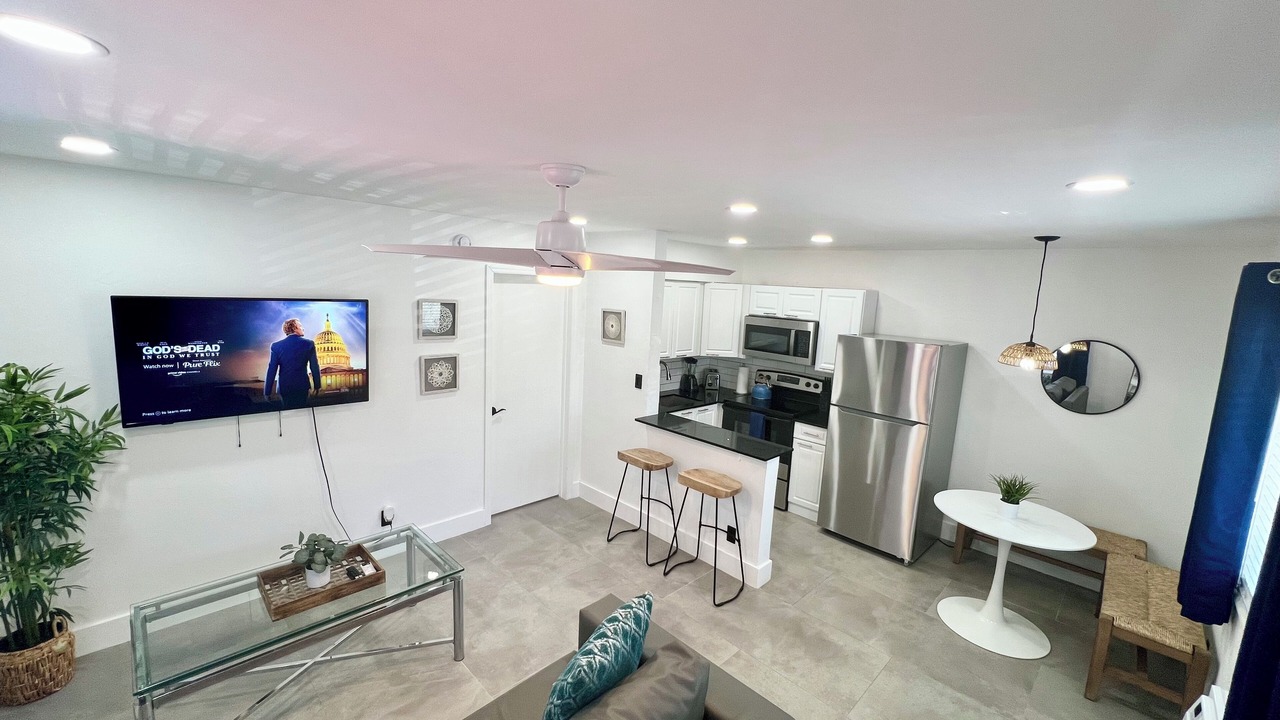 Photo of Livingroom in Lake Ridge