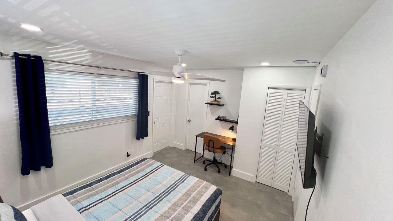 Photo of Bedroom in Lake Ridge