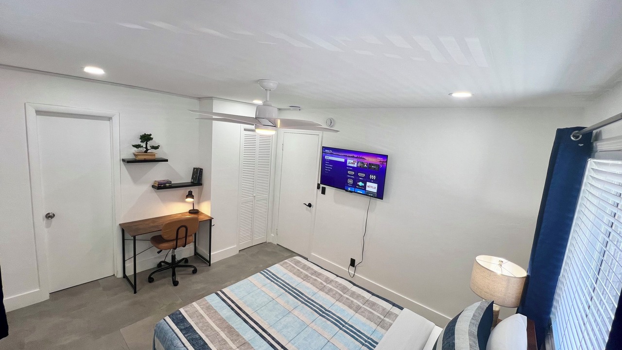 Photo of Bedroom in Lake Ridge