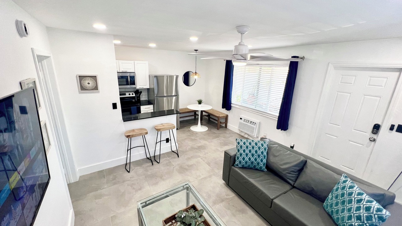 Photo of Livingroom in Lake Ridge