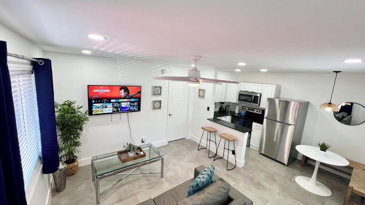 Photo of Livingroom in Lake Ridge