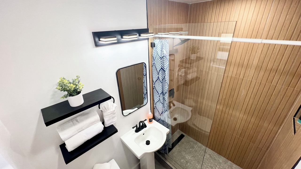 Photo of Bathroom in Lake Ridge