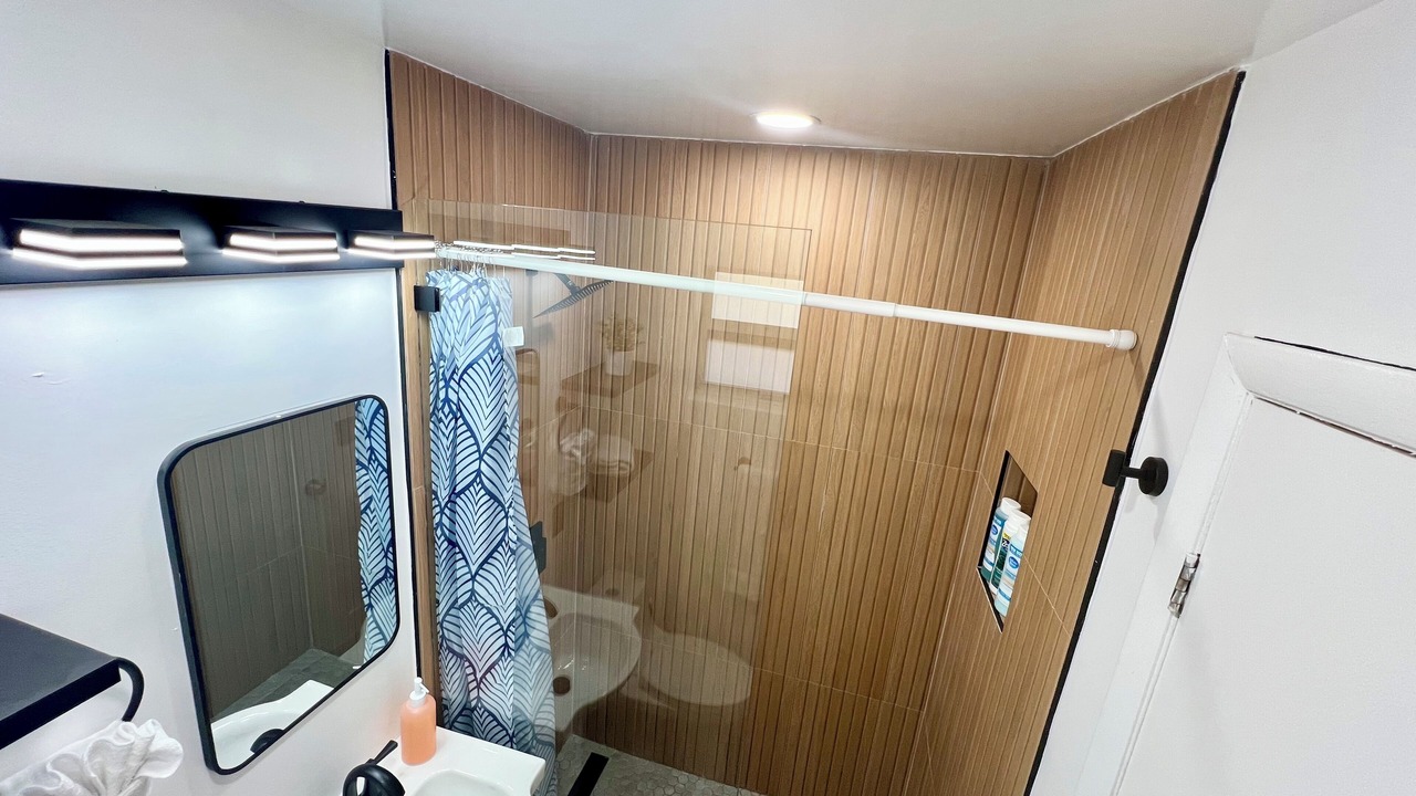 Photo of Bathroom in Lake Ridge
