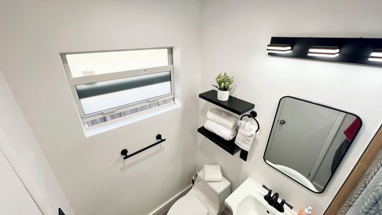 Photo of Bathroom in Lake Ridge