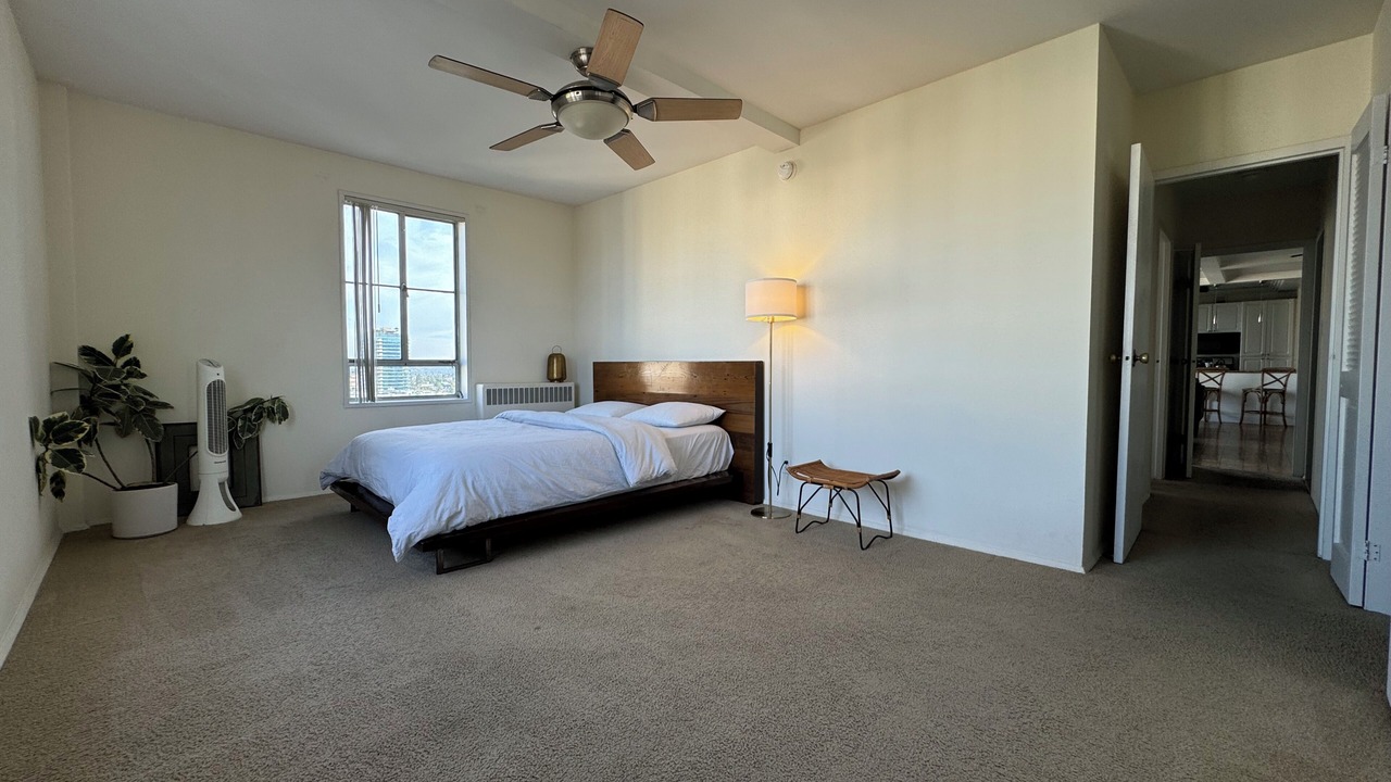 Photo of Bedroom in La Brea