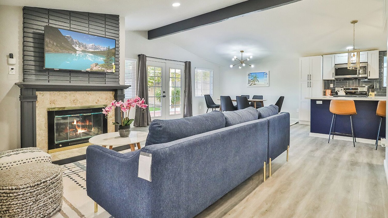 Photo of Livingroom in Winnetka
