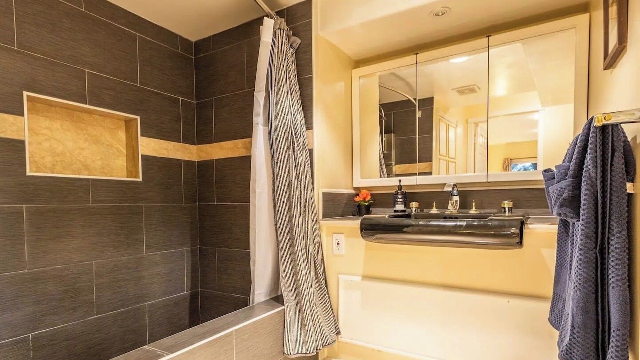 Photo of Bathroom in Whittier