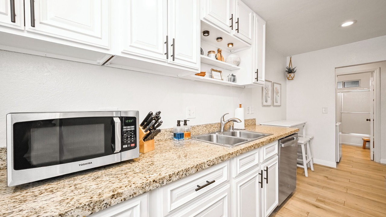 Photo of Kitchen in East Side Costa Mesa