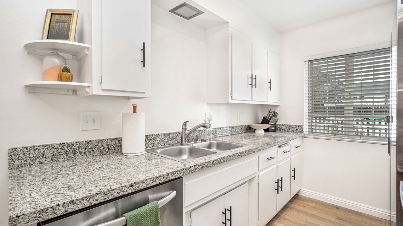 Photo of Kitchen in East Side Costa Mesa