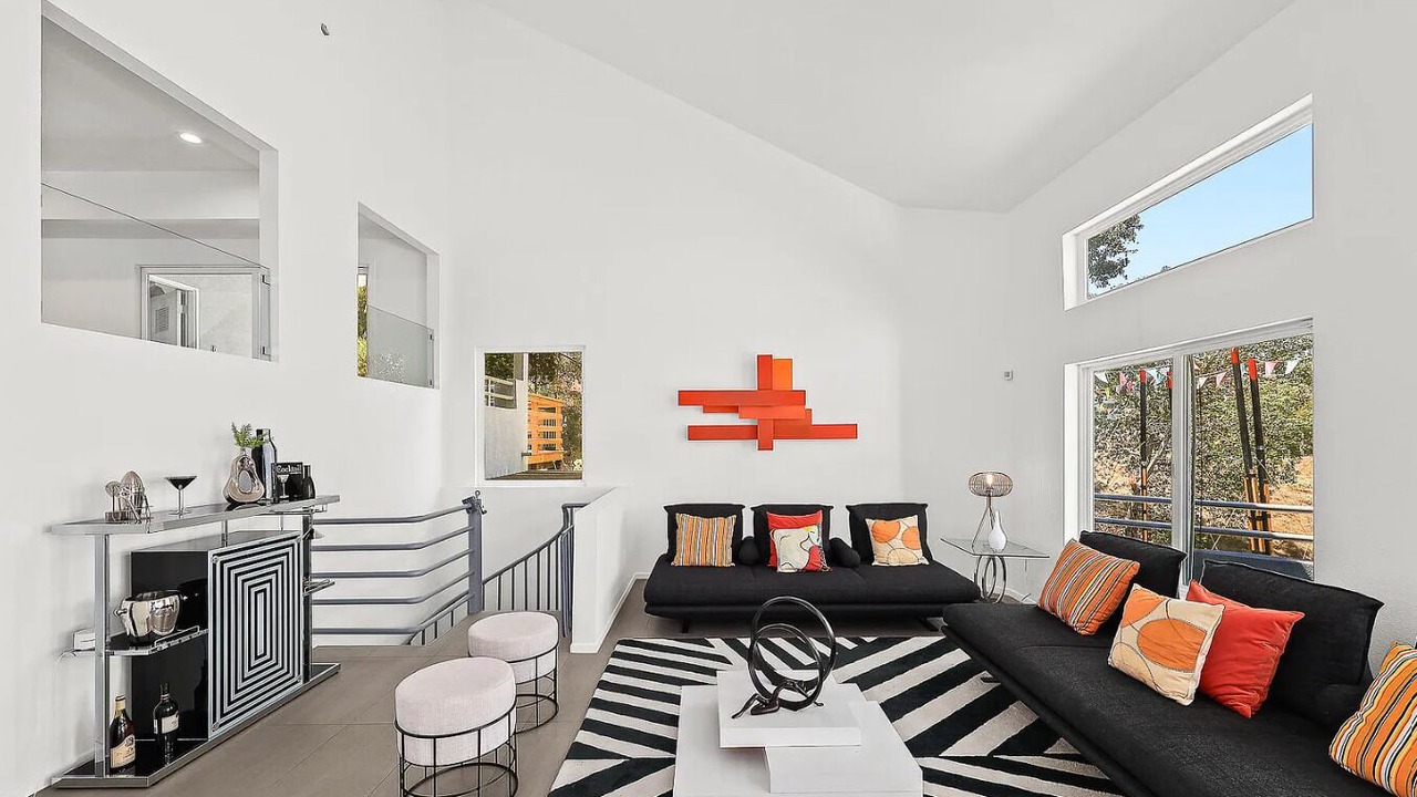 Photo of Livingroom in South Arroyo
