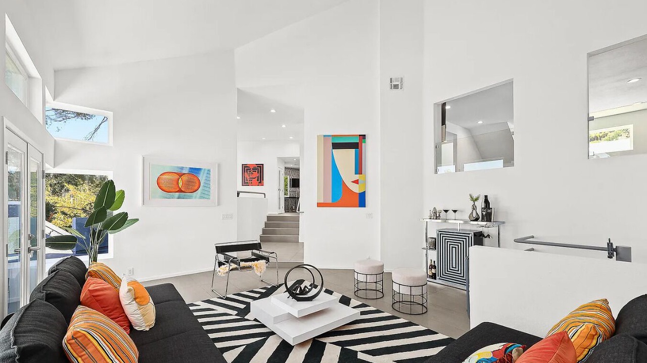 Photo of Livingroom in South Arroyo