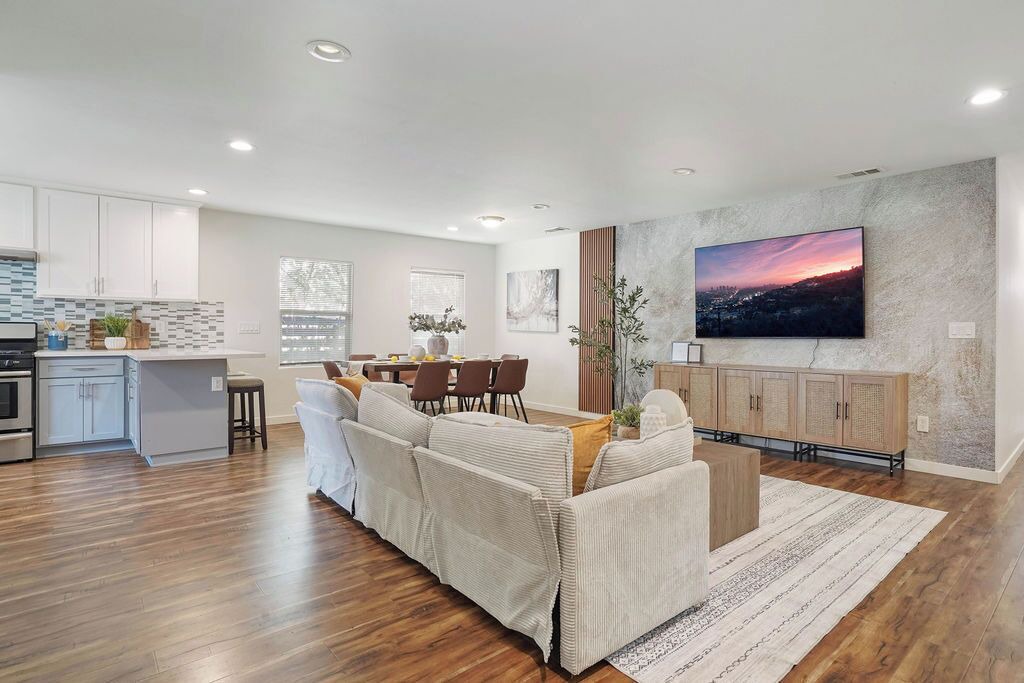 Photo of Livingroom in Los Angeles