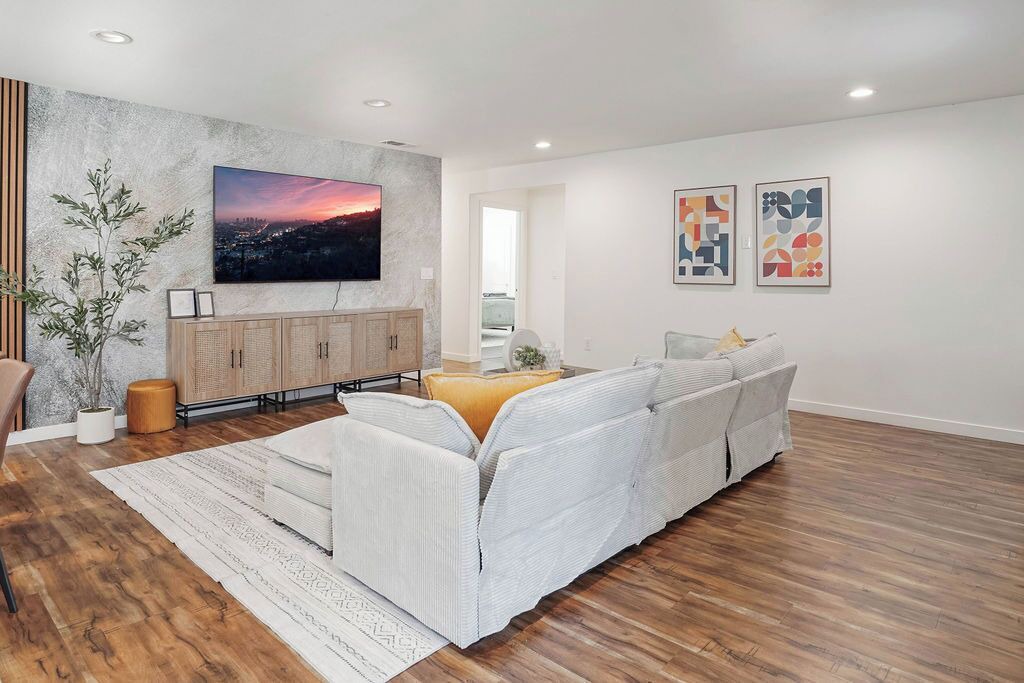 Photo of Livingroom in Los Angeles