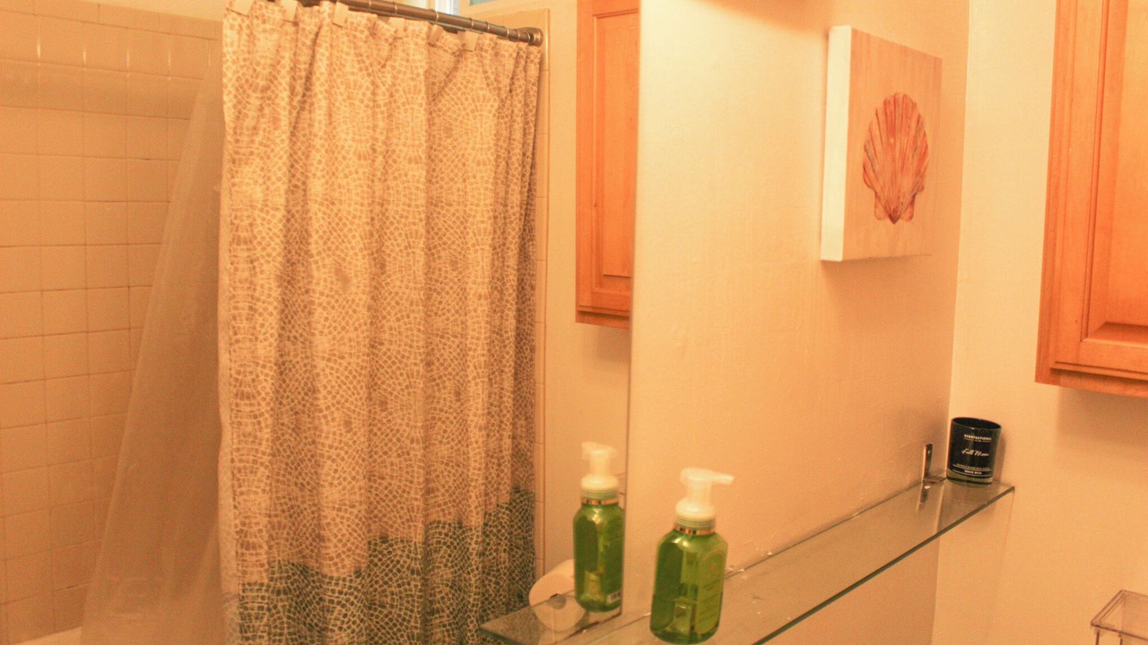 Photo of Bathroom in Southwest Berkeley