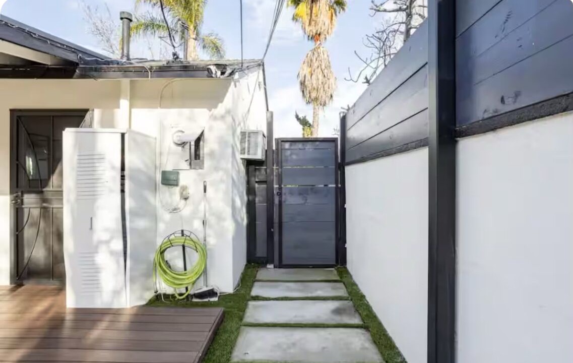 Photo of Outdoor in Tarzana