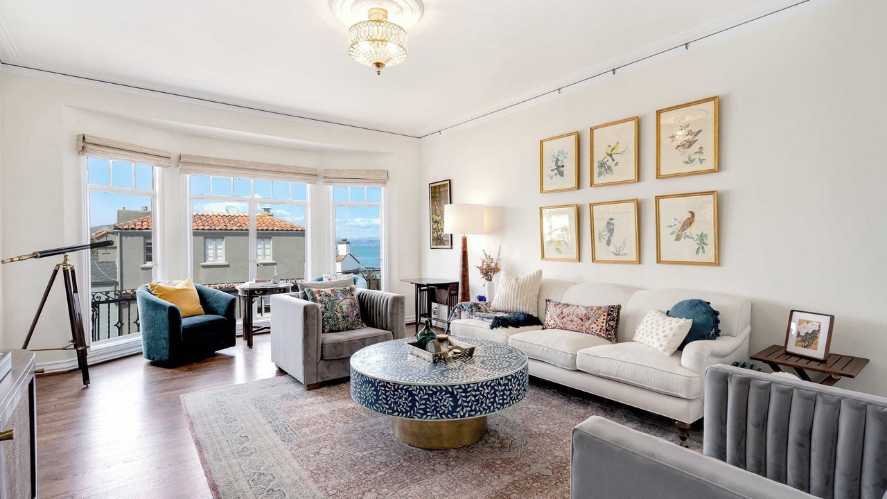 Photo of Livingroom in Marina District