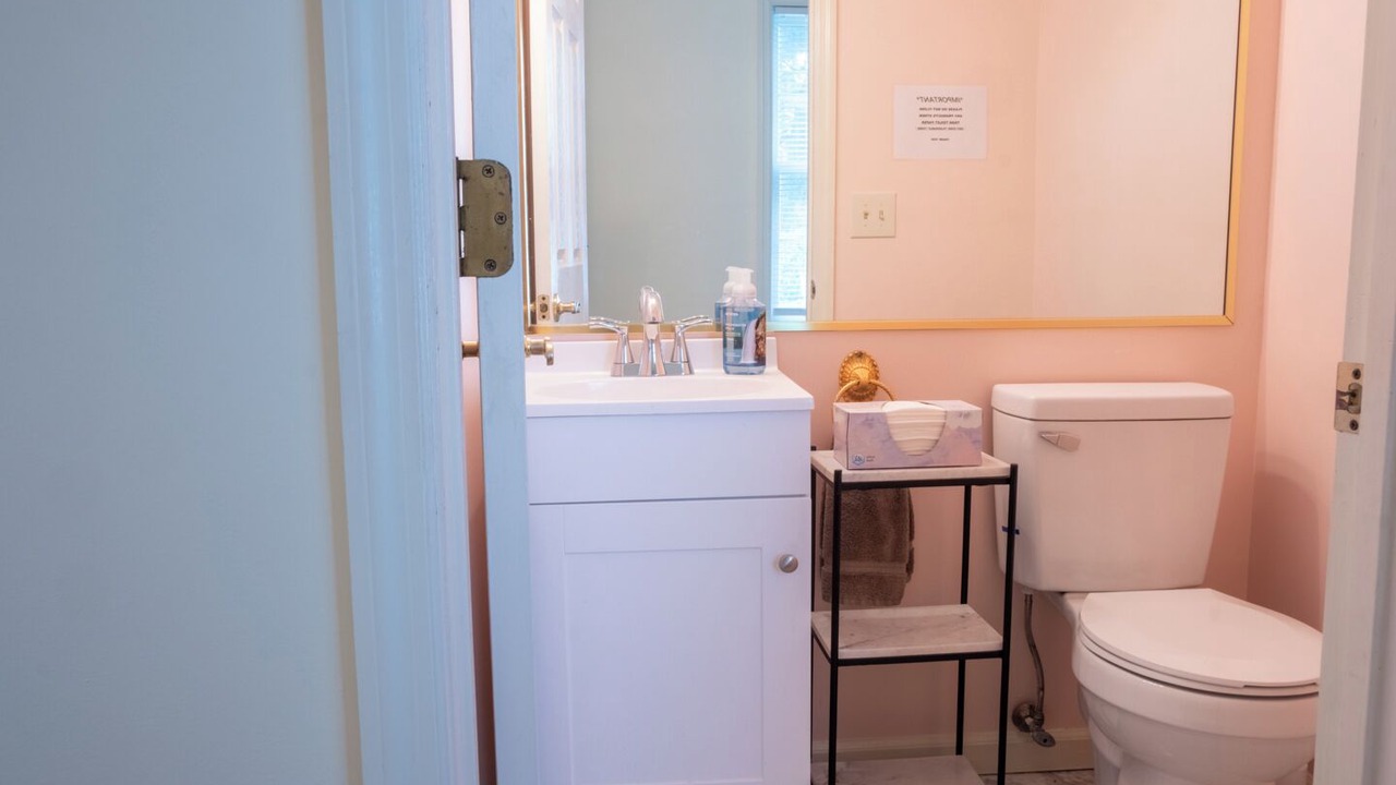 Photo of Bathroom in Newburgh