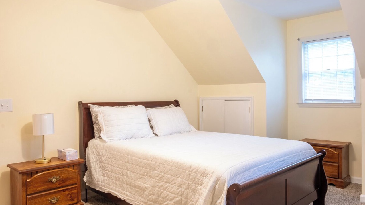 Photo of Bedroom in Newburgh