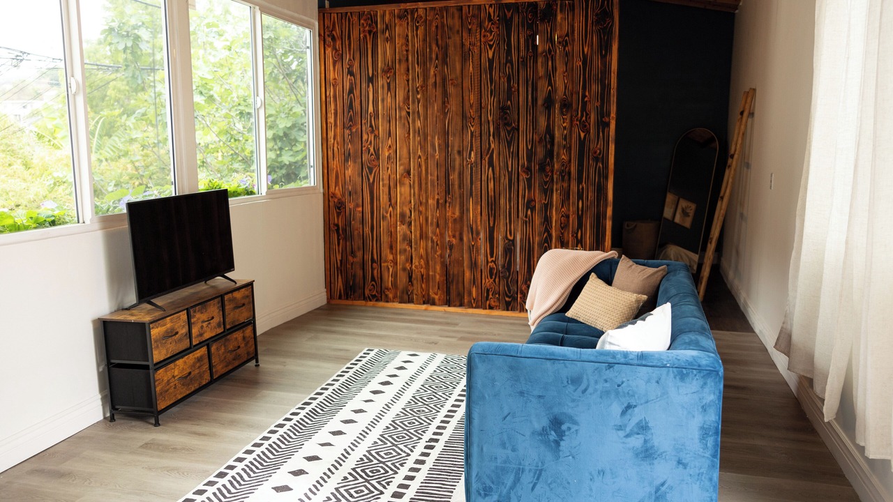 Photo of Livingroom in Silver Lake