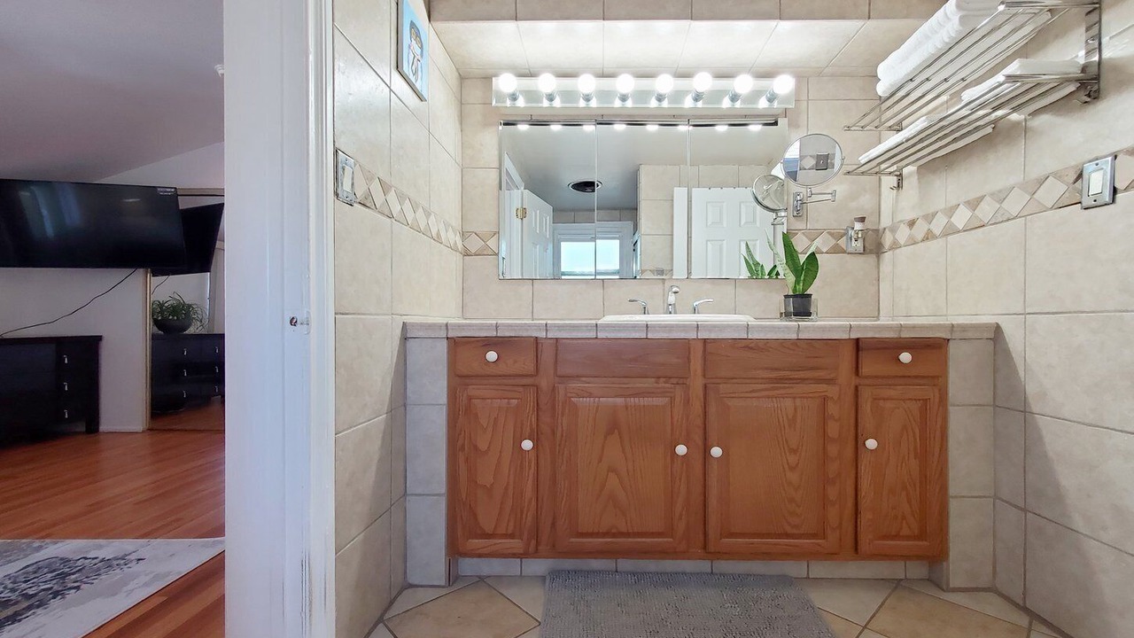 Photo of Bathroom in Harbor Gateway North