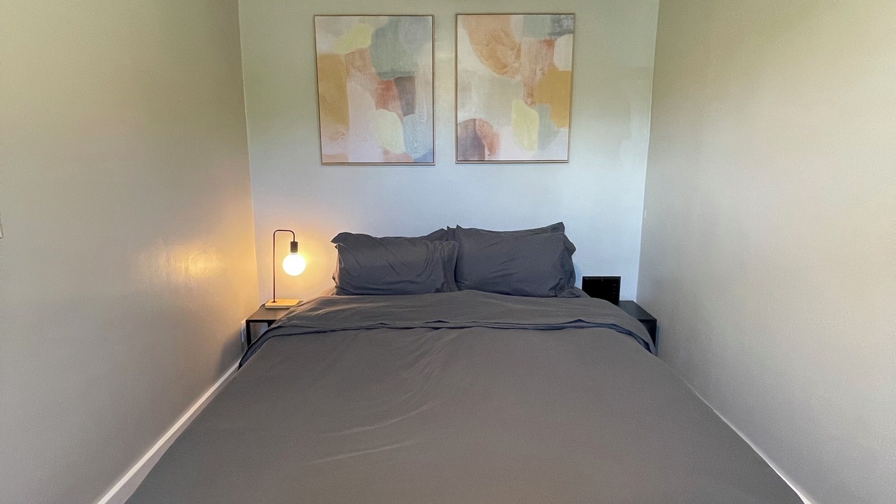 Photo of Bedroom in Lakeville