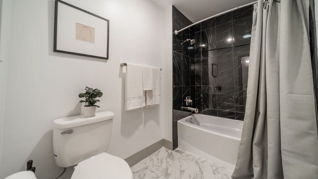 Photo of Bathroom in Third Ward