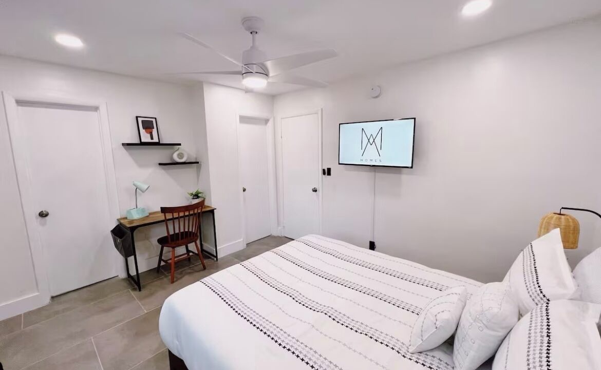 Photo of Bedroom in Lake Ridge