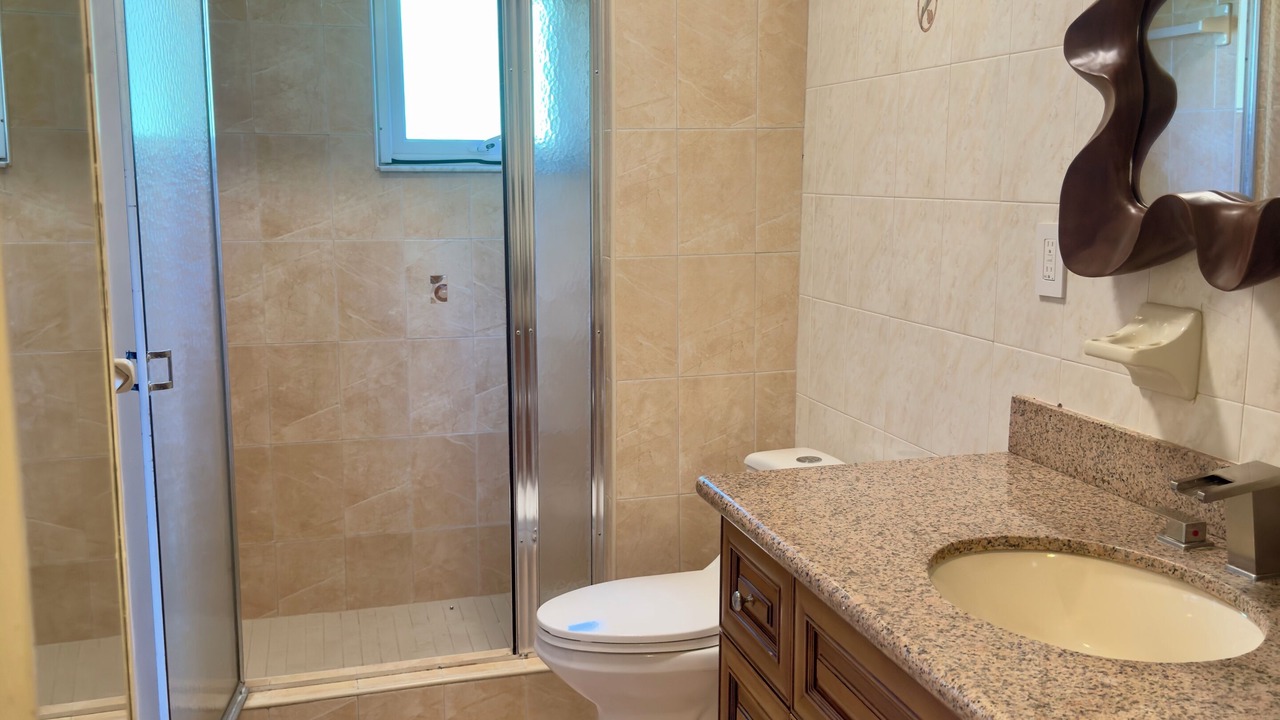 Photo of Bathroom in Bahamia West