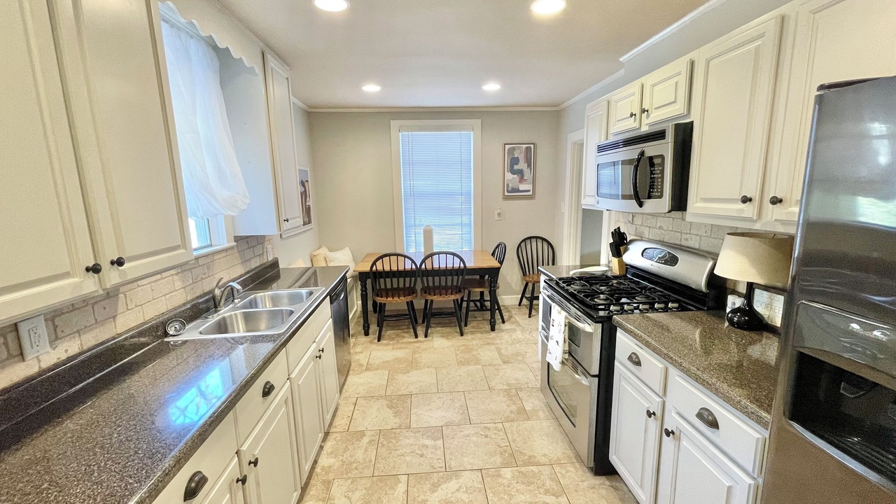 Photo of Kitchen in Bessemer