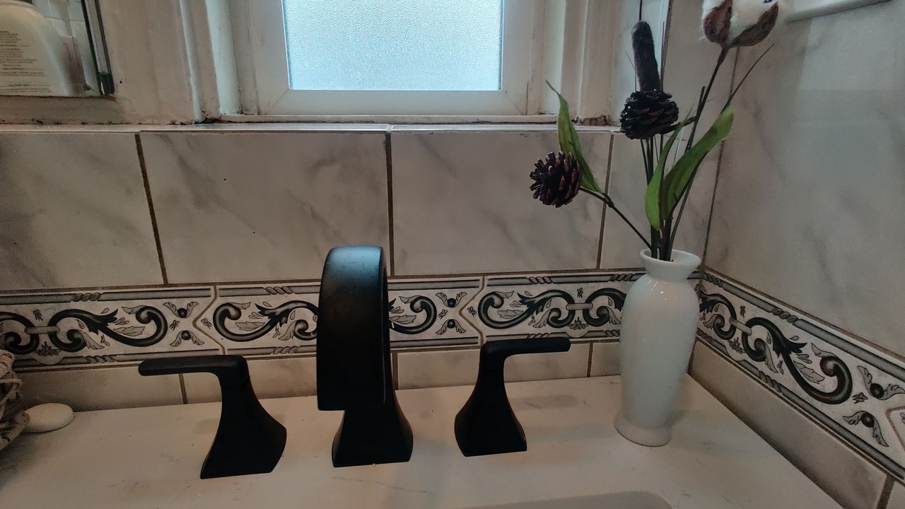Photo of Bathroom in Los Angeles