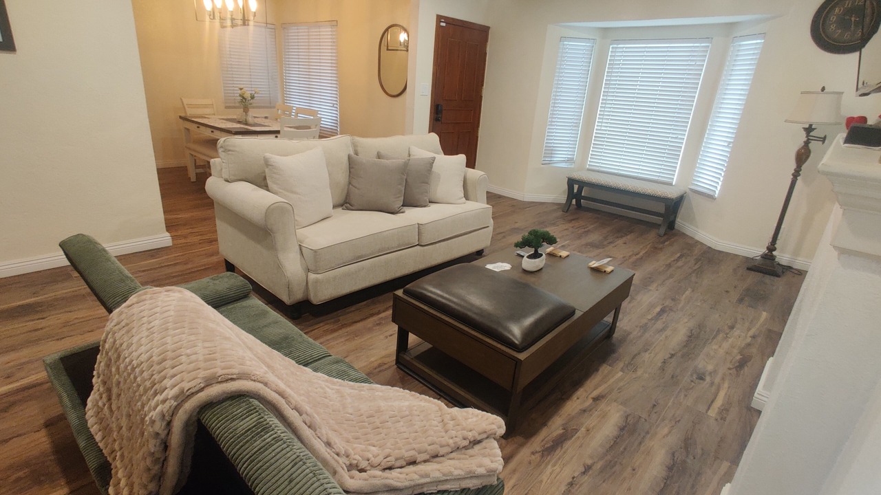 Photo of Livingroom in Los Angeles