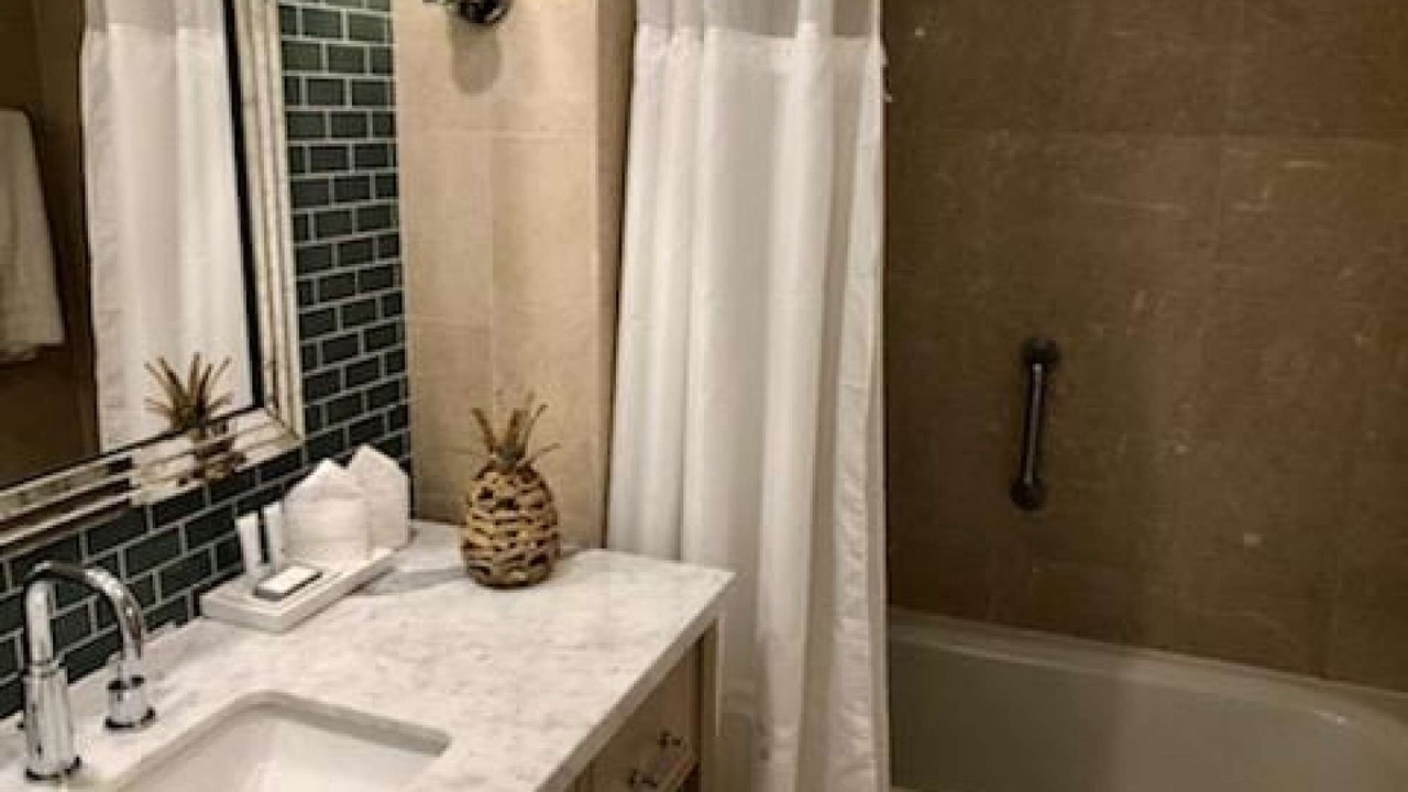 Photo of Bathroom in Key Biscayne