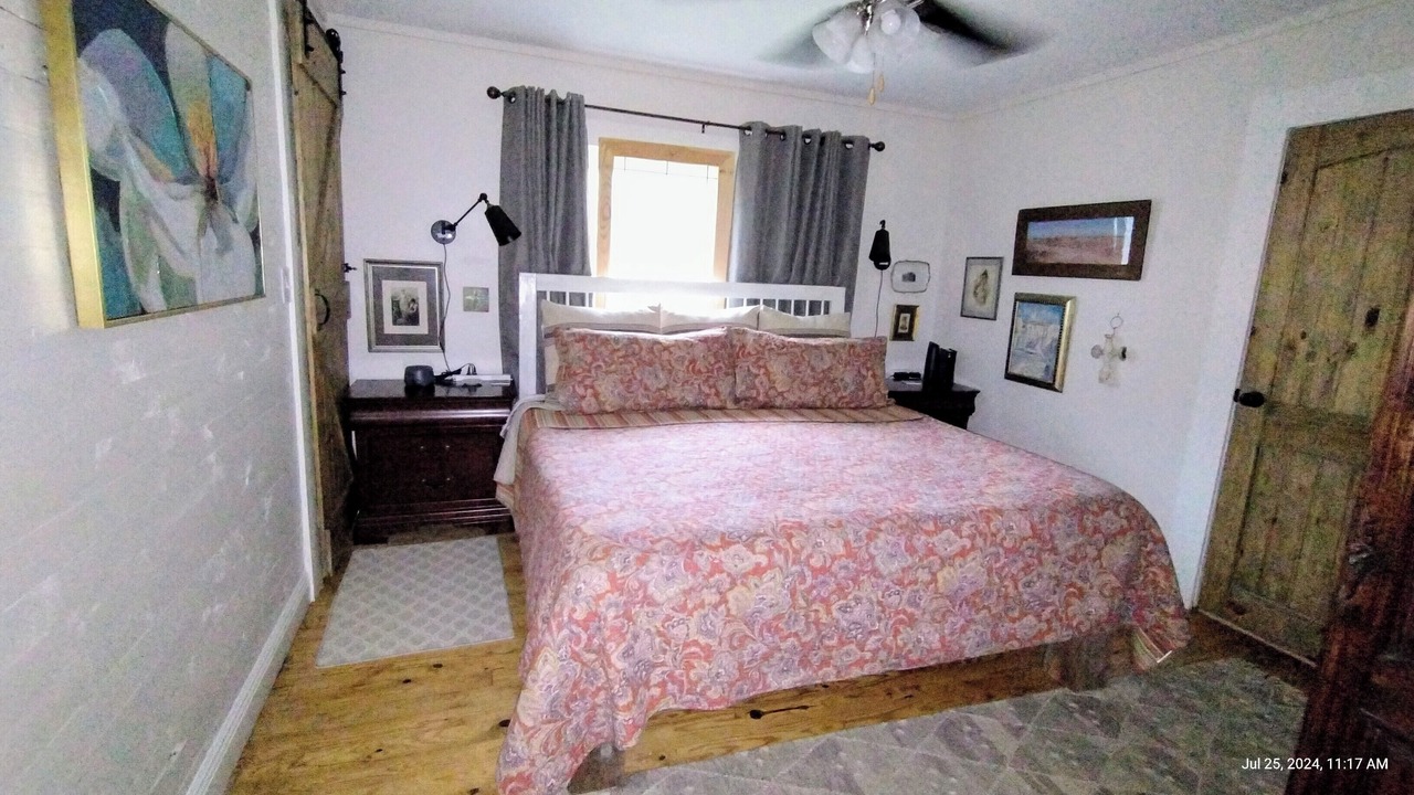 Photo of Bedroom in Gallant