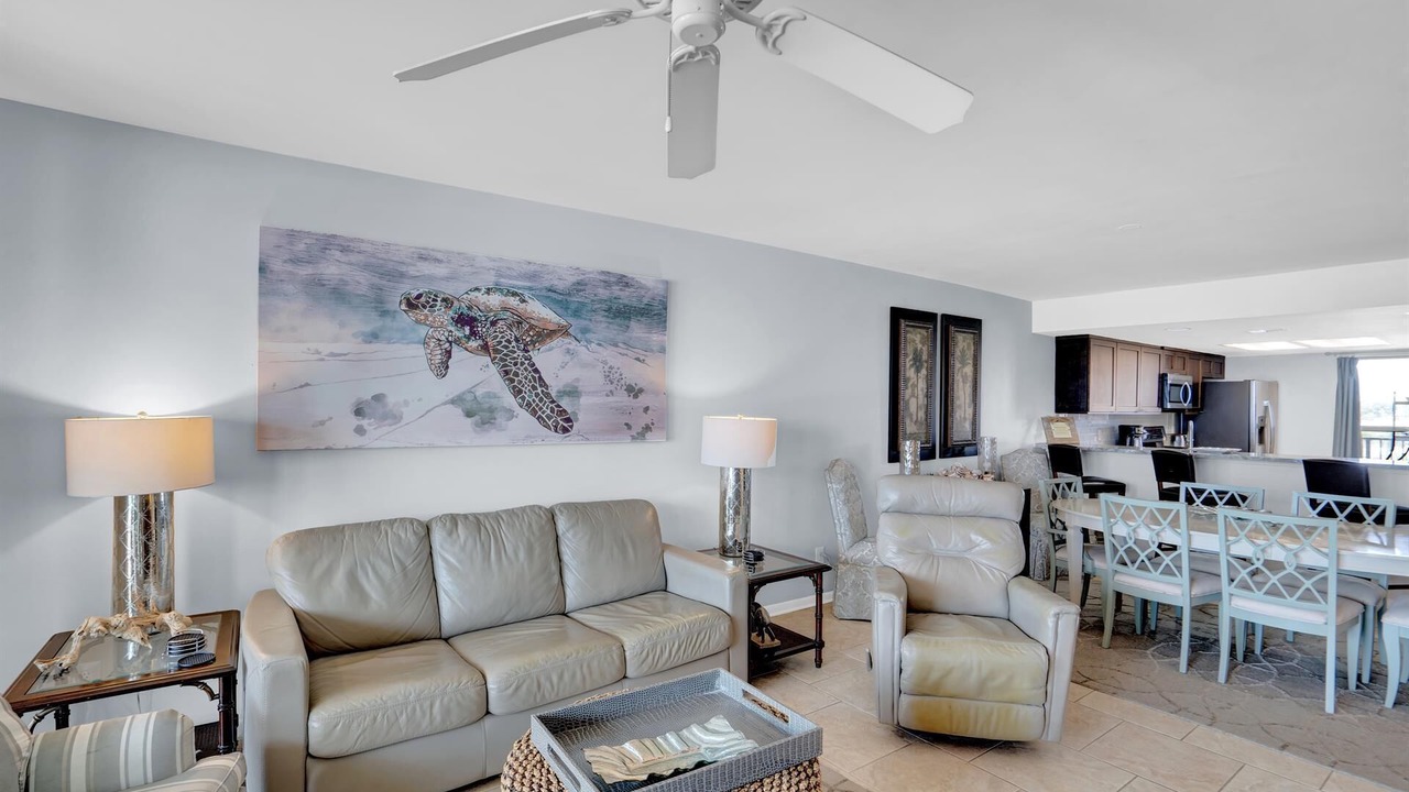 Photo of Livingroom in Orange Beach East