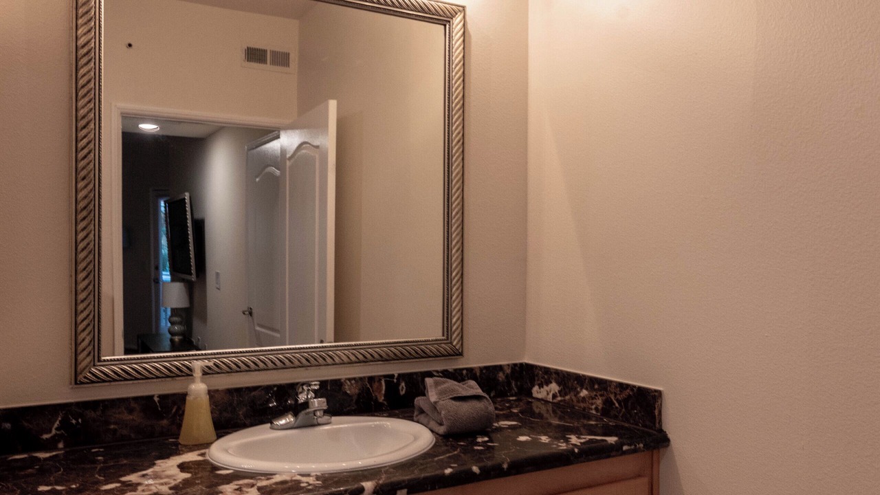 Photo of Bathroom in Downtown Los Angeles