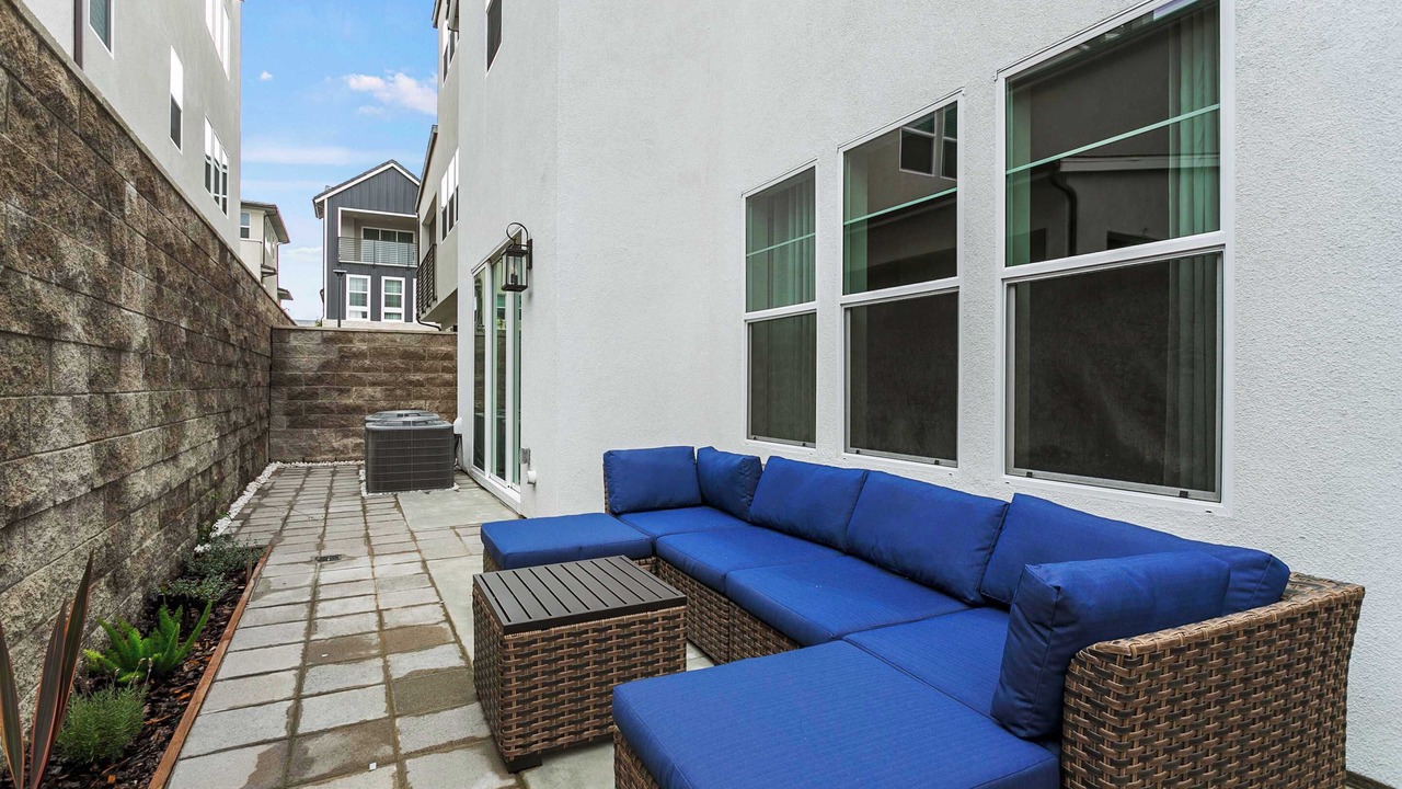 Photo of Patio Balcony in Lake Forest